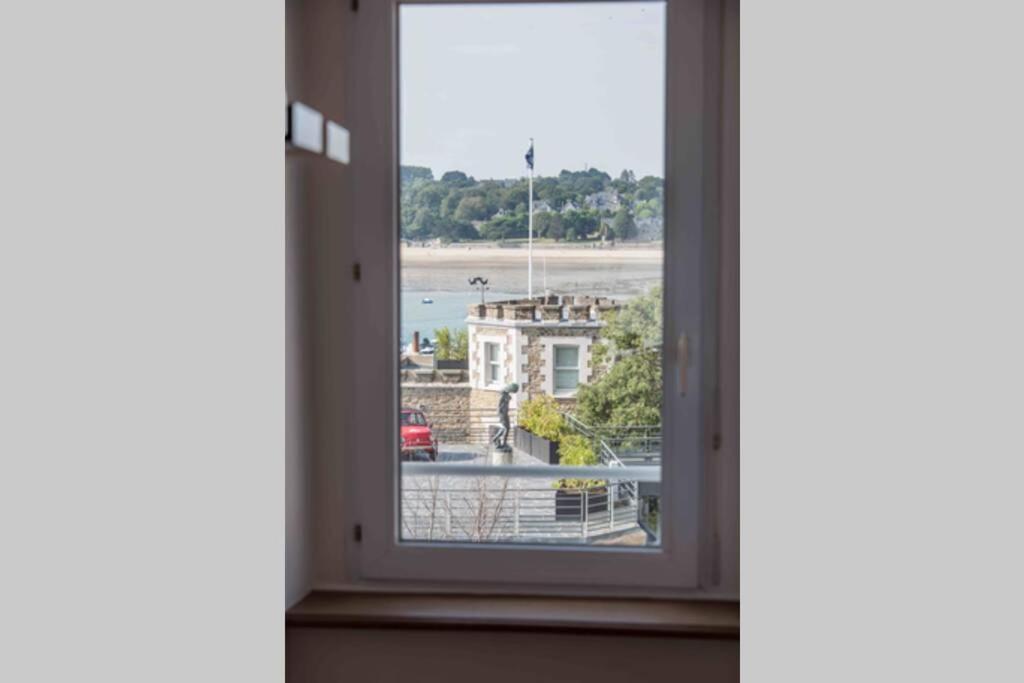 Dinard, Tres Bel Appartement***** Avec Vue Sur Mer Exteriör bild