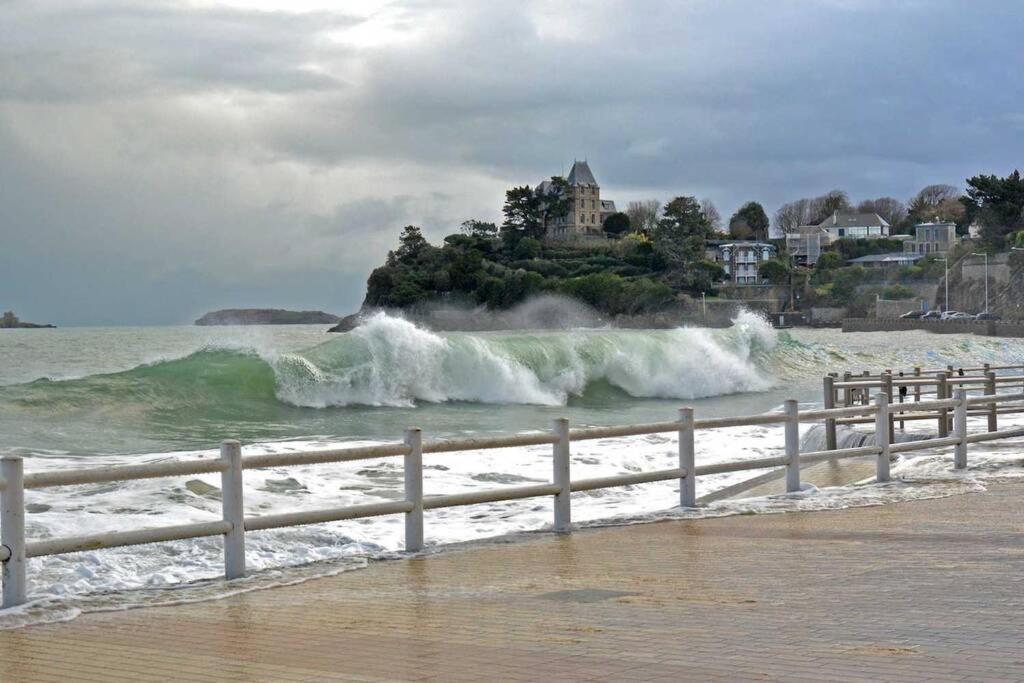 Dinard, Tres Bel Appartement***** Avec Vue Sur Mer Exteriör bild